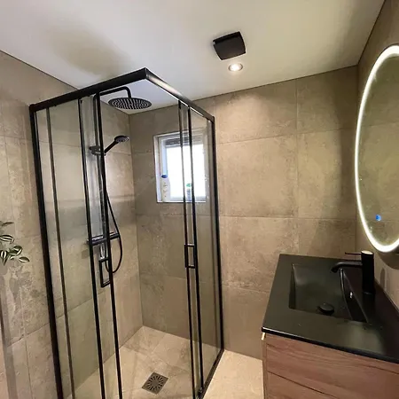 度假居 In Near Forest And Golf 泽尔赫姆
