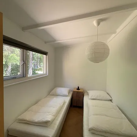 度假居 In Near Forest And Golf