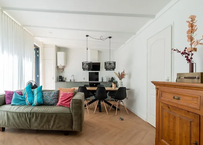 In Near Forest And Golf Dom wakacyjny *