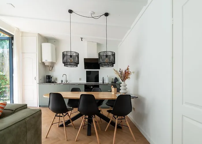 In Near Forest And Golf Dom wakacyjny *