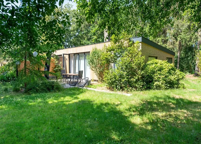 In Near Forest And Golf * Zelhem