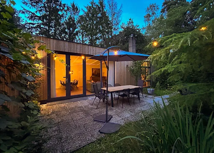 In Near Forest And Golf * Zelhem