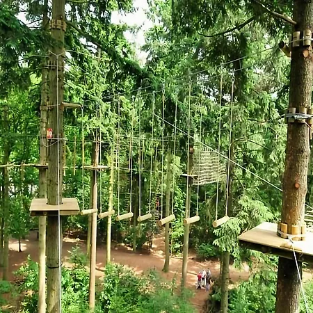 In Near Forest And Golf Casa de Férias *